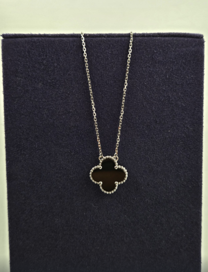 VCA 1-Motif Black Onyx Necklace