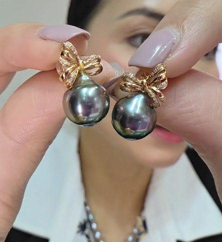 Tahiti Pearl Stud Earrings