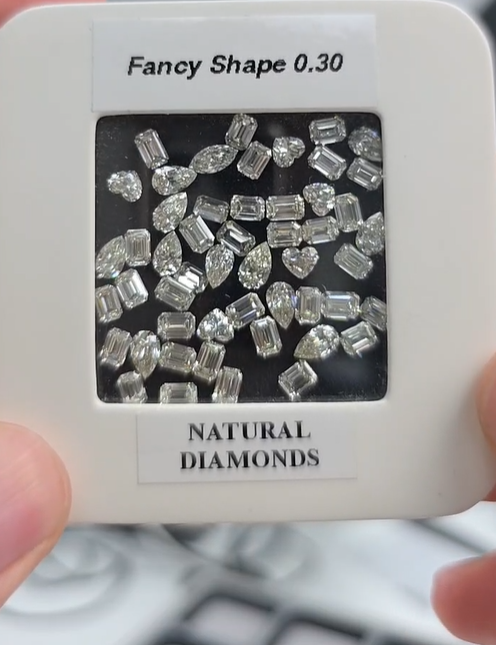 Dainty Heart Cut Loose Stone