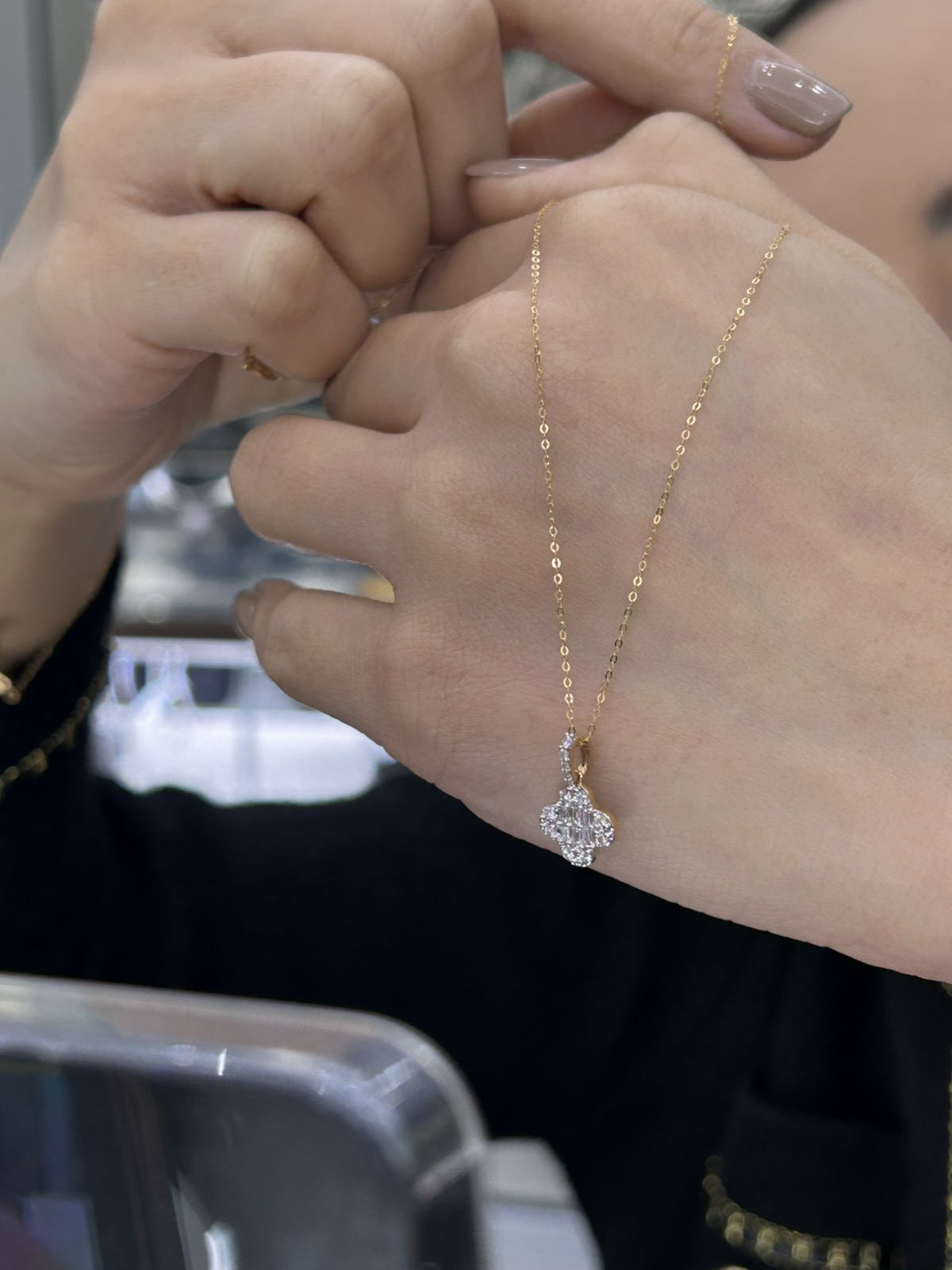 Baguette Clover Dia Necklace