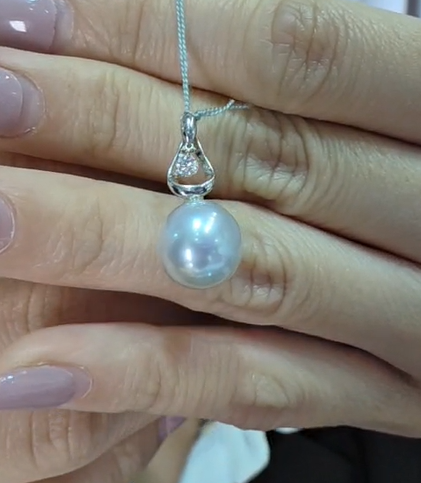Classic Pearl Drop Dia Cut Pendant