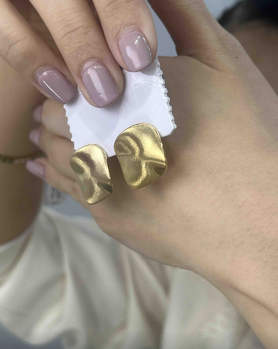 EF Matte Finished Curved Stud Earrings