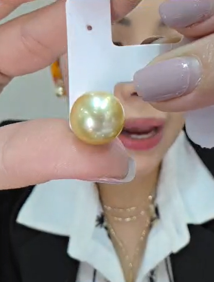SSP Golden Stud Earrings