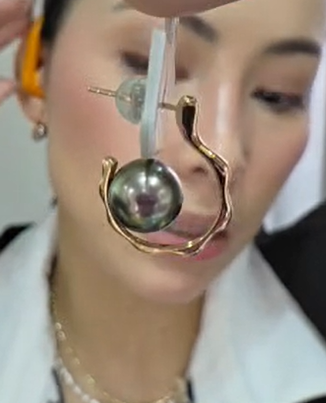 Tahiti Earrings