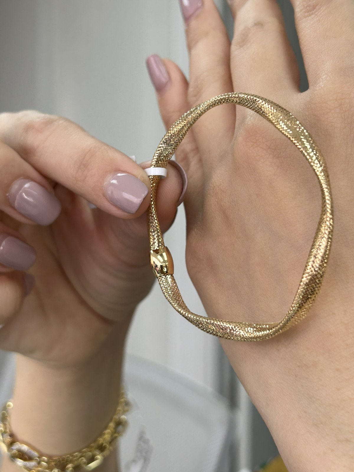 Soft Flexi Waved Omega Bracelet