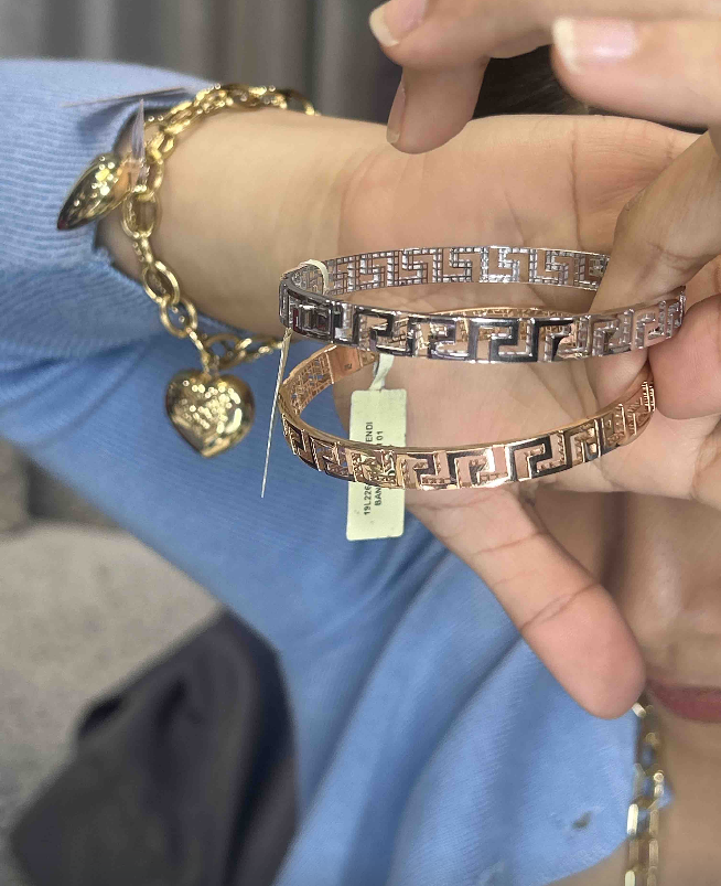 Brand Inspired Fendi Clip On Bangle
